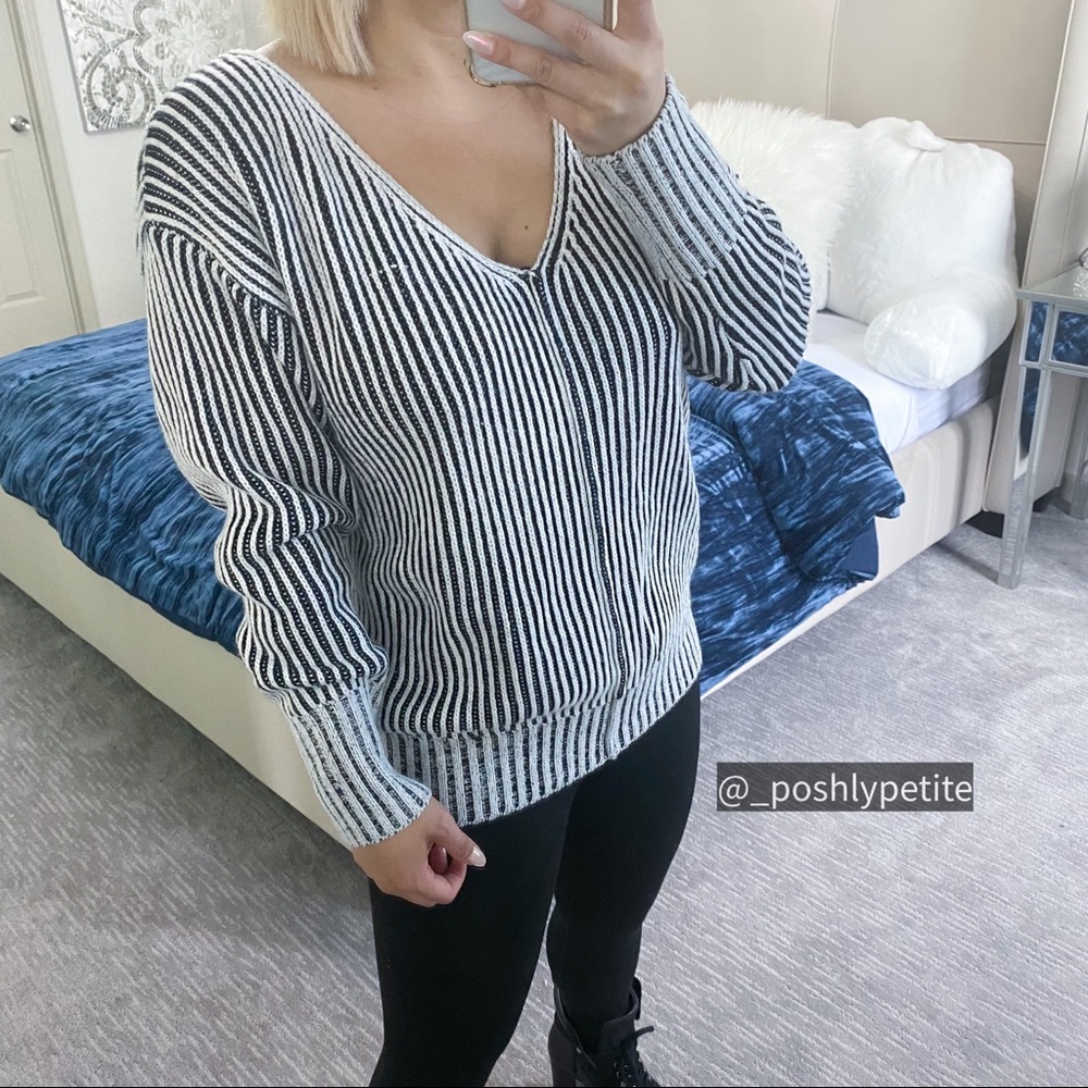 COPY - Bohme vertical striped white & black v-neck knit wear sweater long sleev…